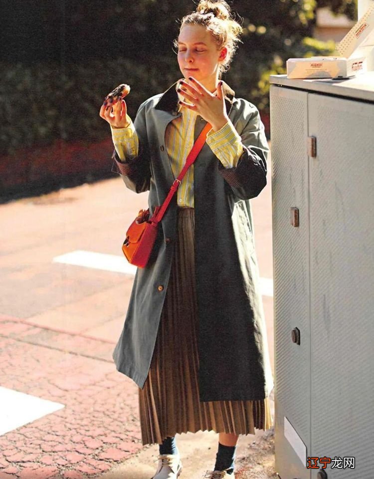 放弃大衣、羽绒服吧!今冬流行“老钱风”Barbour外套,复古时髦