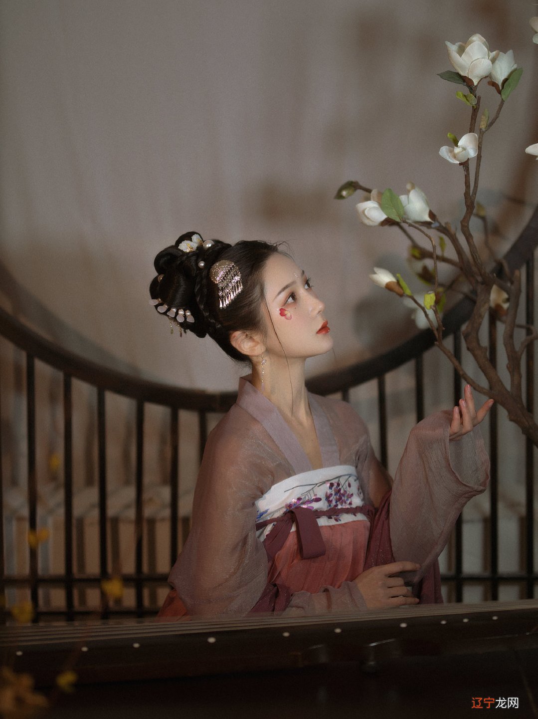 自带“温柔缱绻”的汉服长什么样?优雅又温婉,直男看了也心动