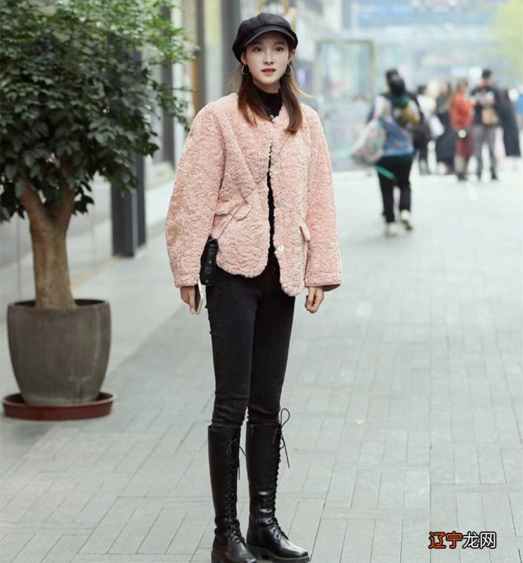 入冬后别乱穿衣，瞧瞧今年流行的这些“冬外套”，个个时髦又高级