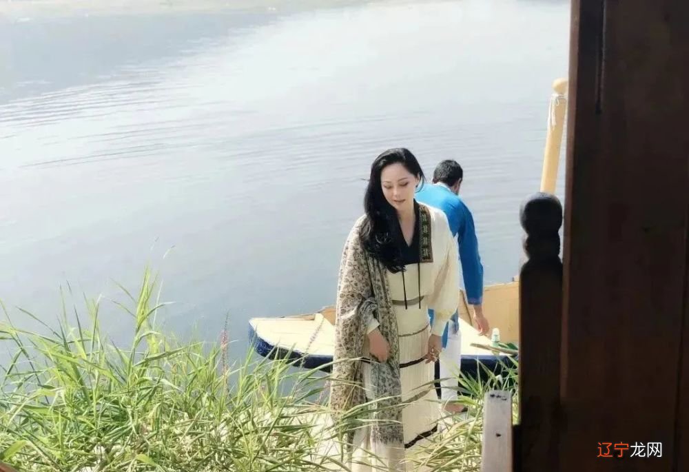 薛凯琪:活水美人为什么总有着颠扑不破的少女感?