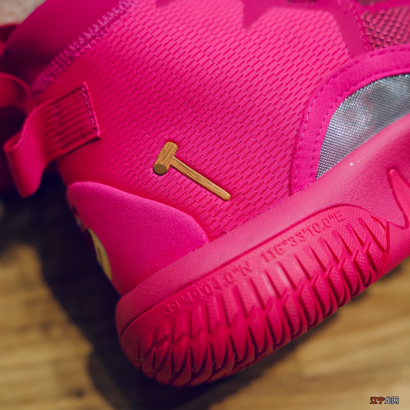 李宁太会玩！驭帅?系列多配色曝光，反伍2代联名美翻，音速9低帮简洁