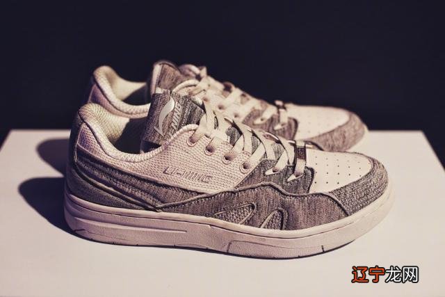 不止篮球鞋!李宁937板鞋曝光:复古鞋型+?缓震,有内味儿了