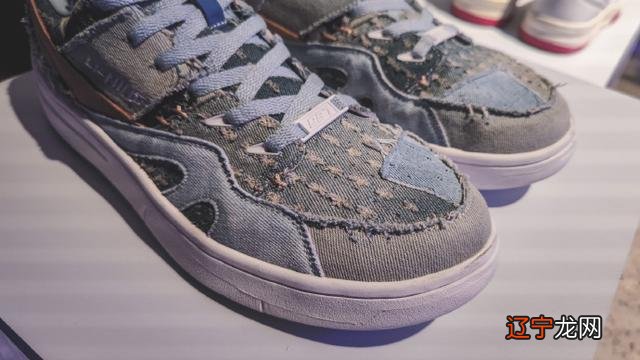 不止篮球鞋!李宁937板鞋曝光:复古鞋型+?缓震,有内味儿了