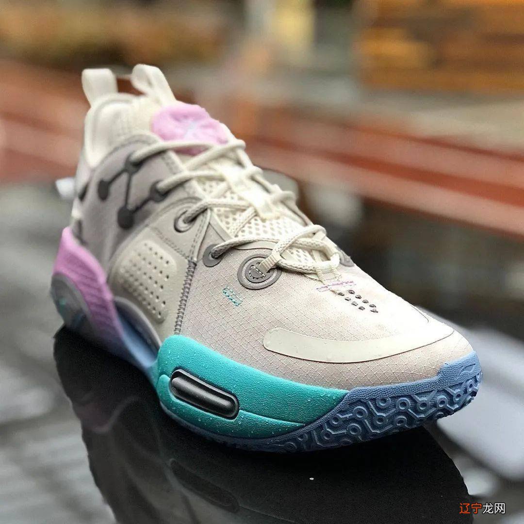 AJ35低帮版曝光!首发郭艾伦PE太牌面,诚意不足却很良心?