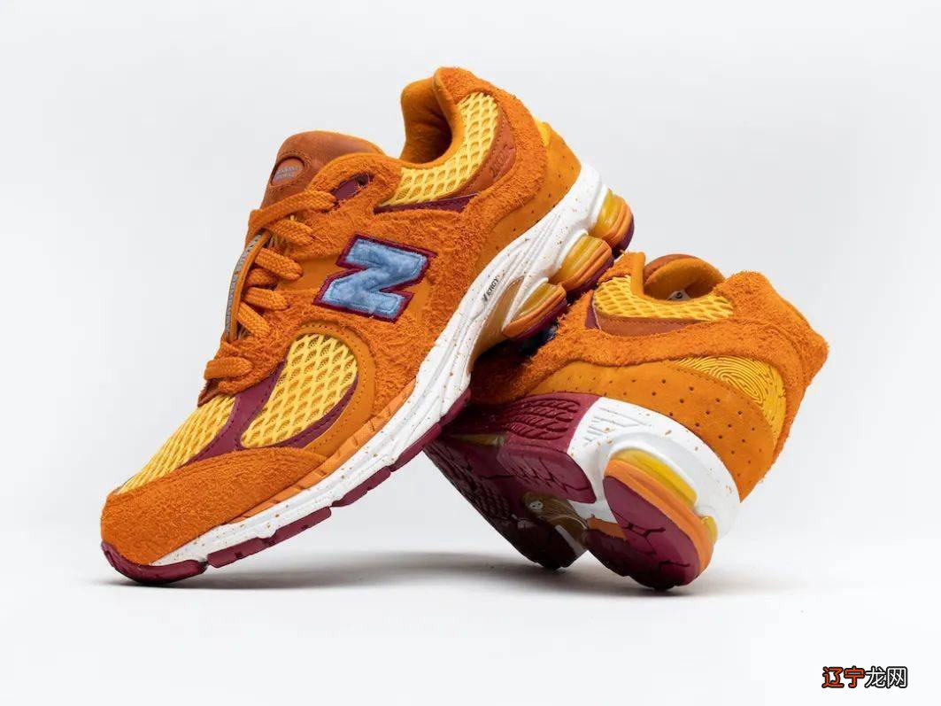 安踏联名“范思哲”!颜值满分,国外明星上脚,老外也爱进口鞋?