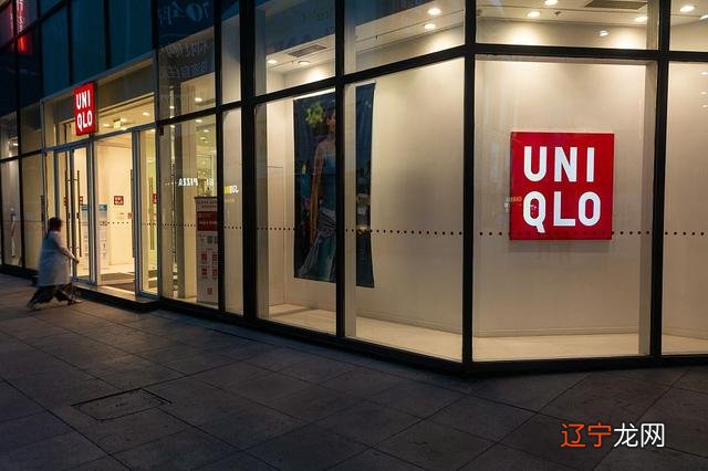 在优衣库买Dior设计？这波UT限定系列有点厉害！穿得起的当代艺术