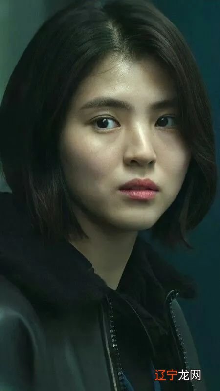 面中低平，真的是颜值bug吗？