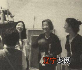 丈夫去世，她用10000件垃圾怀念他…