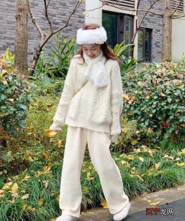 “毛毛鞋”的正确搭配方式