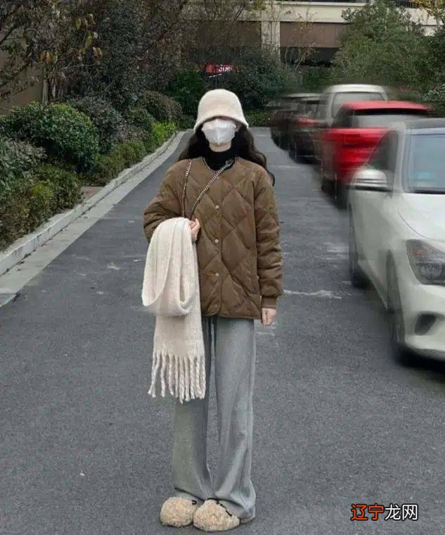 “毛毛鞋”的正确搭配方式