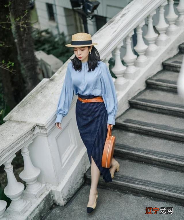 女人30岁后，怎样穿出大气沉稳的气质？以下5类衣服值得一试