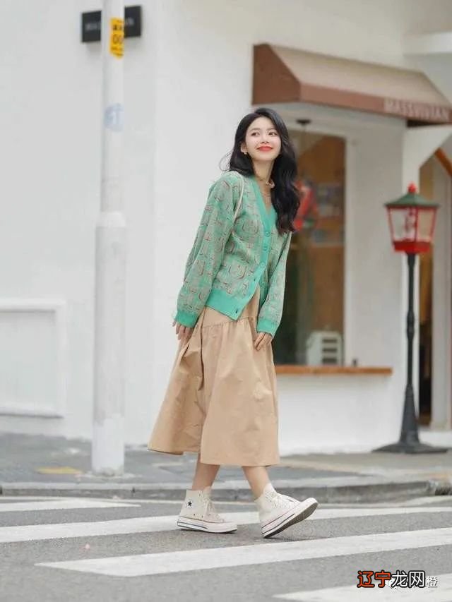 日常穿搭没头绪?快来看看这些简约大方的气质穿搭,谁穿谁美