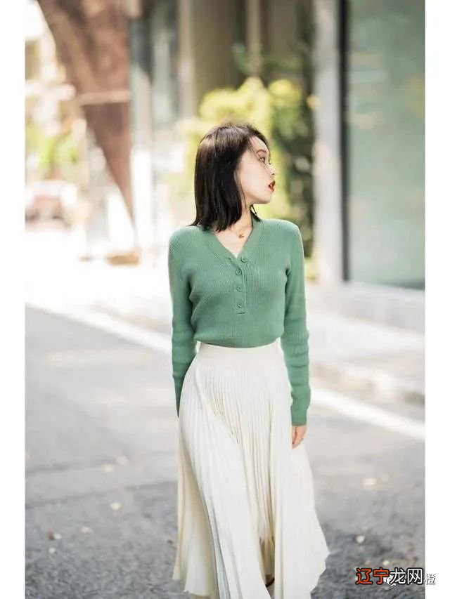 日常穿搭没头绪?快来看看这些简约大方的气质穿搭,谁穿谁美