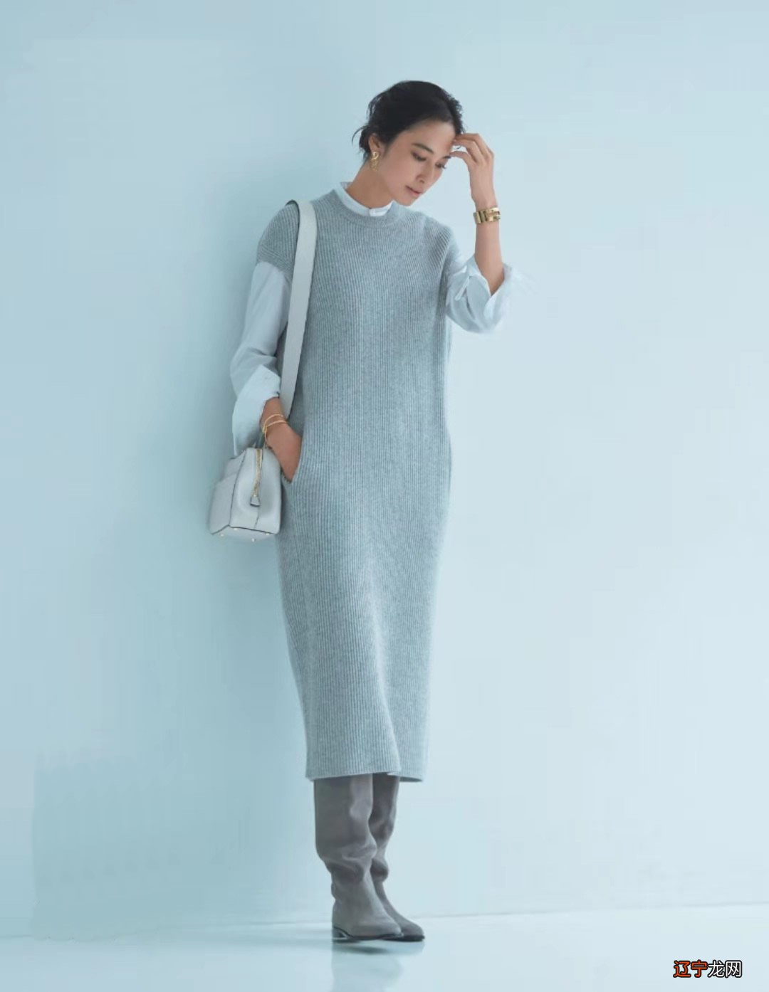 春暖花开要优雅,最高级的“米色+灰色”配色穿搭,值得借鉴收藏