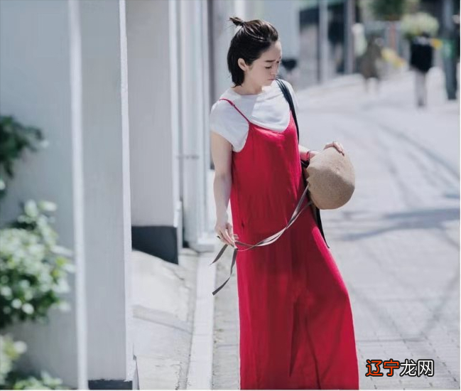 我敢说，你对“棉麻”一无所知！40＋女人的森系风穿搭，高级大气