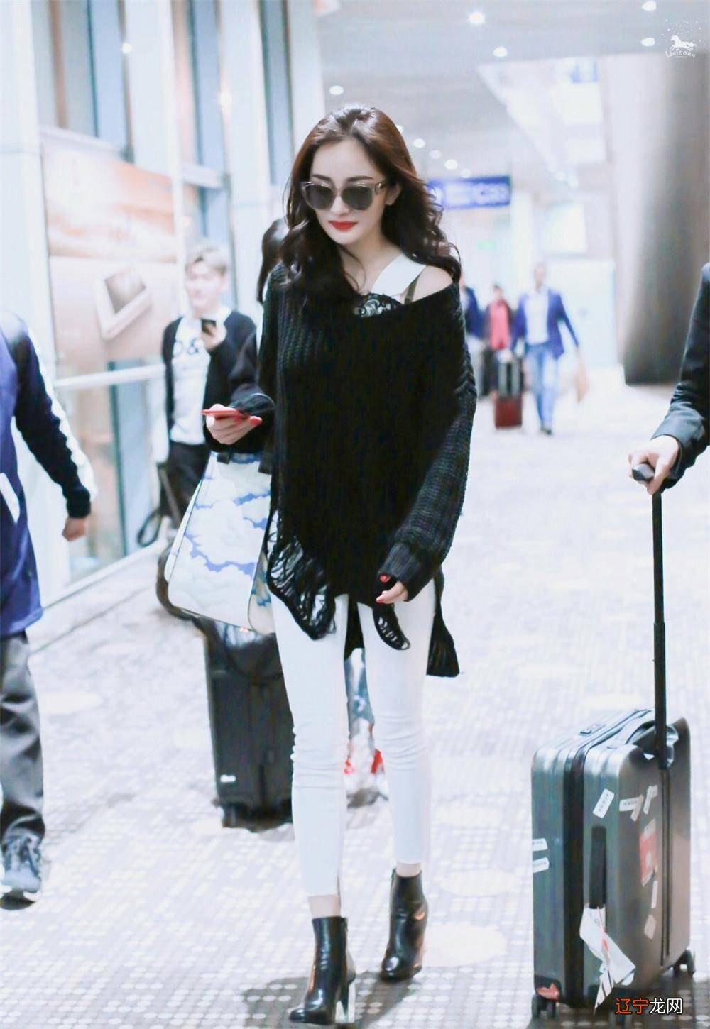 初秋跟杨幂这样穿,走到哪里都是c位