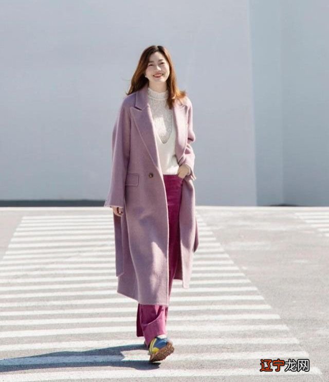 初春的衣服不必太多，准备好这4种单品就够了，简单百搭又洋气