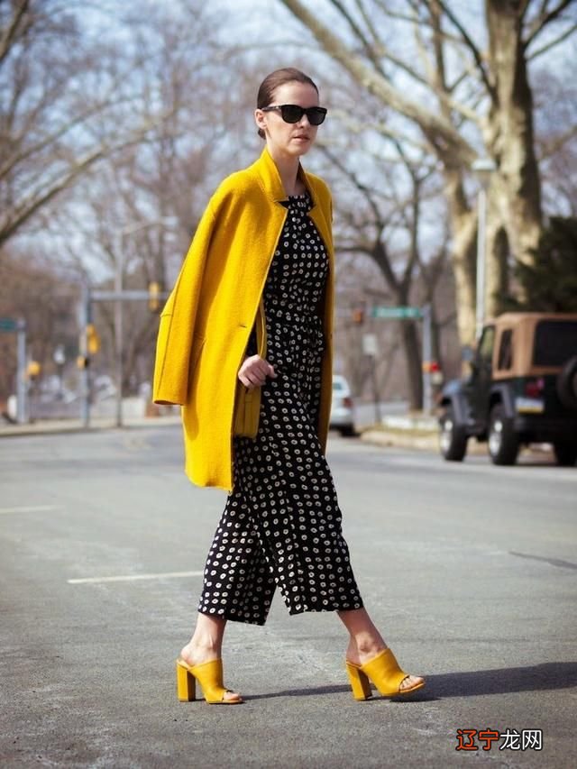 初春的衣服不必太多,准备好这4种单品就够了,简单百搭又洋气