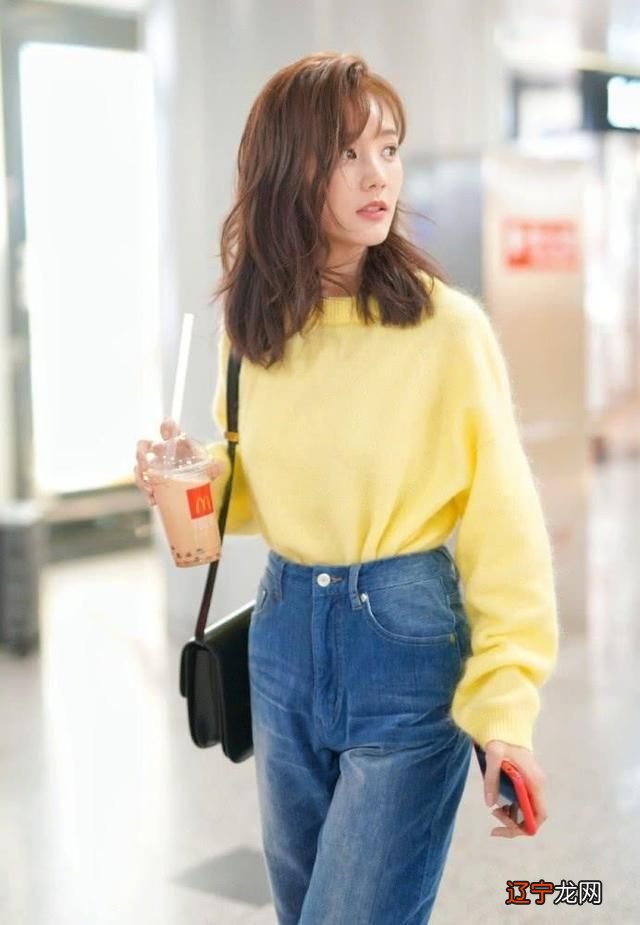 初春的衣服不必太多,准备好这4种单品就够了,简单百搭又洋气