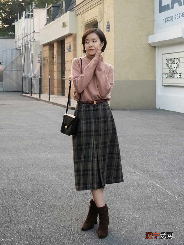 初春的衣服不必太多,准备好这4种单品就够了,简单百搭又洋气