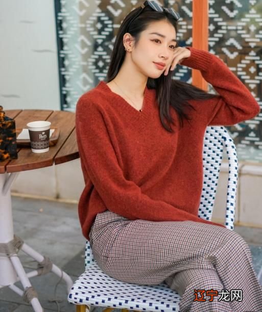 初春的衣服不必太多,准备好这4种单品就够了,简单百搭又洋气