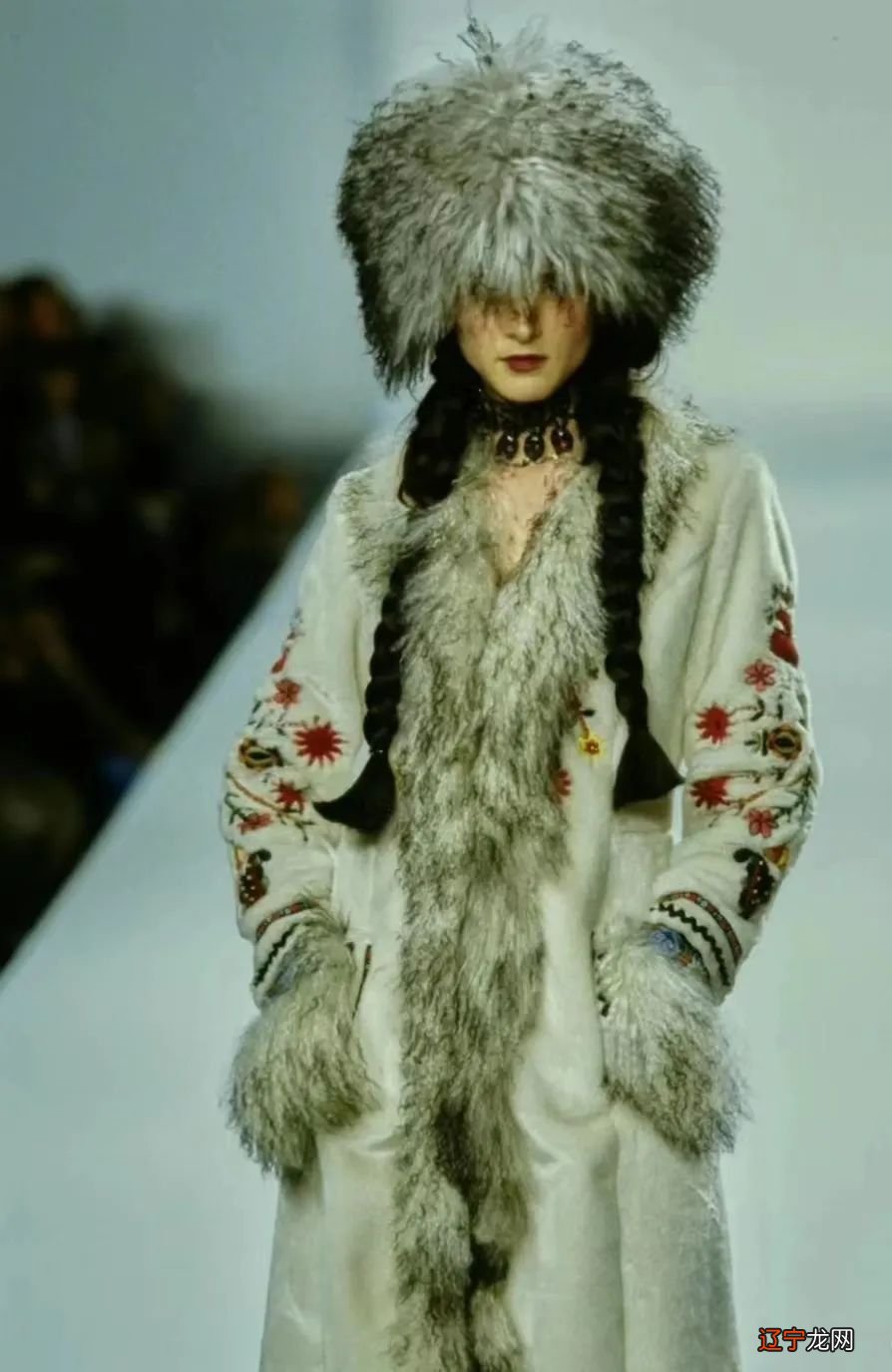 前卫风格从“头”开始