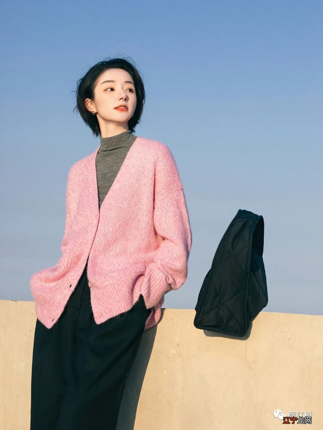 冬天穿衣打扮不想又土又丑,尽量多穿这几种颜色,既显气质又高级