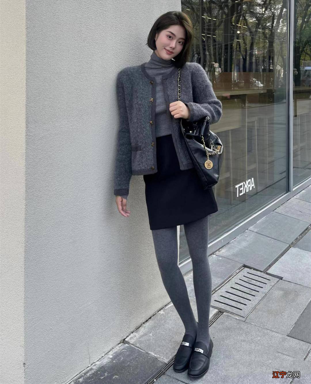 穿着打底裤的女人，都会暴露自己的身材缺陷