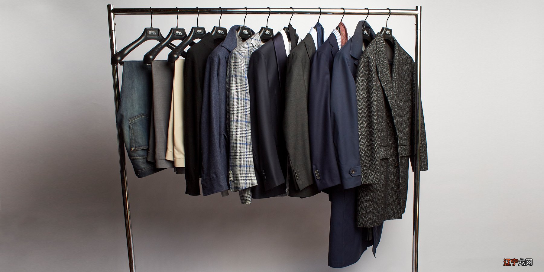 胶囊衣橱:用你现有的经典款,创造无限的搭配和造型,做到很简单