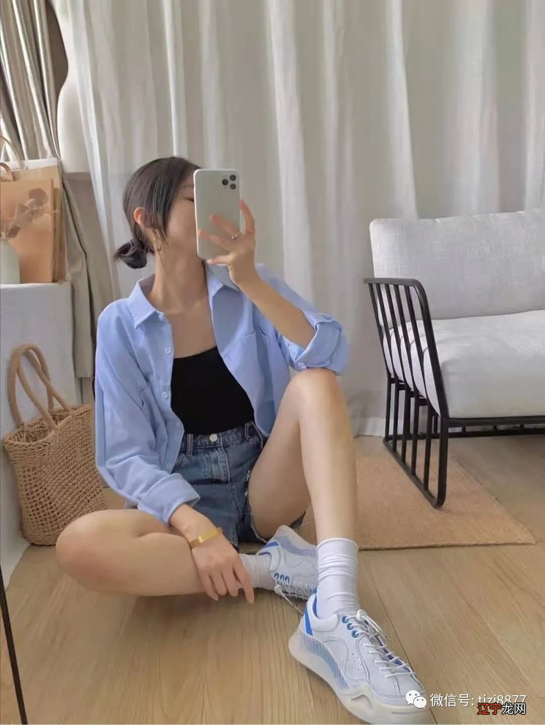 牛仔短裤搭配什么上衣好看