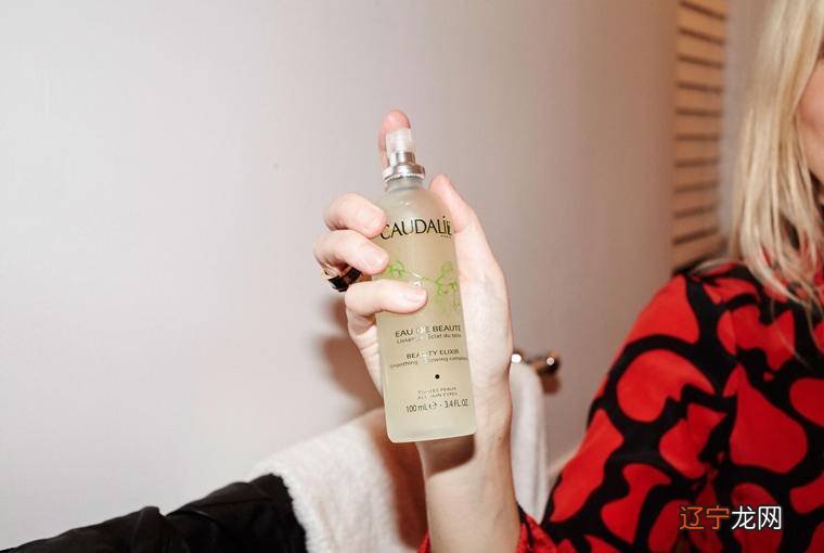 夏天化完妆，请加这一个小步骤！整天都不脱妆啦！