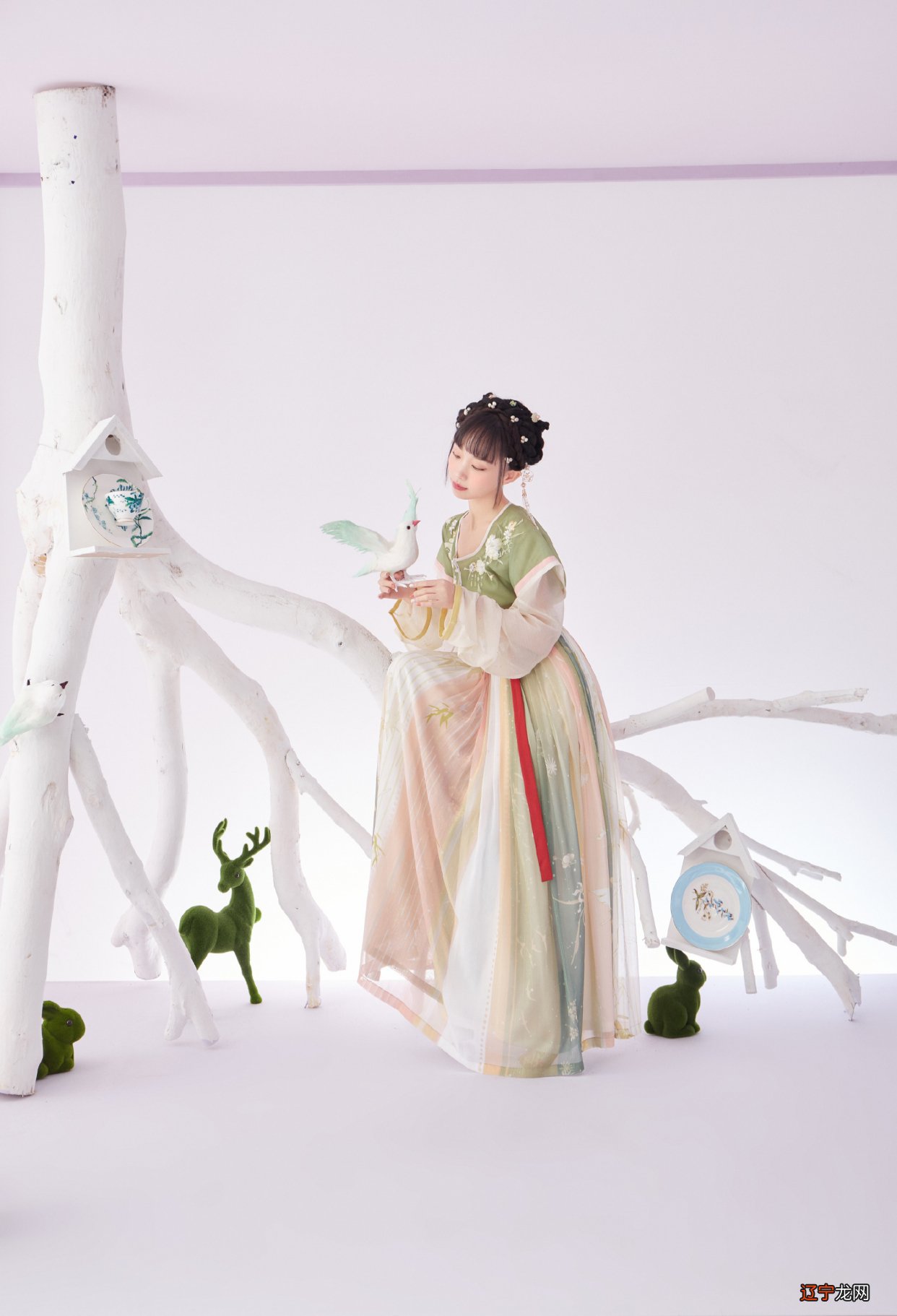 茶里茶气的绿色系汉服，风格清新又自然，穿上后让你美过“绿茶”