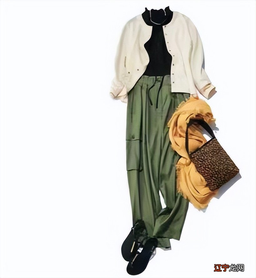 早秋换季,这3个“穿搭大招”,凭什么成为王者?