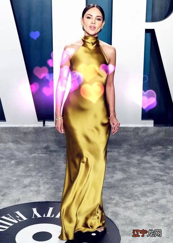 墨西哥钻石级美人，美若天仙魔鬼身材，热情穿搭抒写文化底蕴