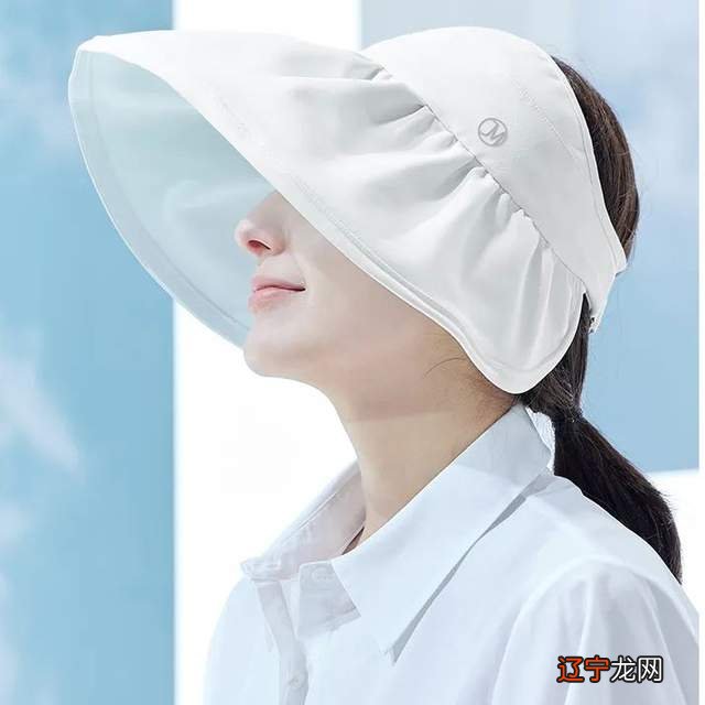 遮阳帽是“防晒神器”还是“智商税”?测试一下,结果一目了然!