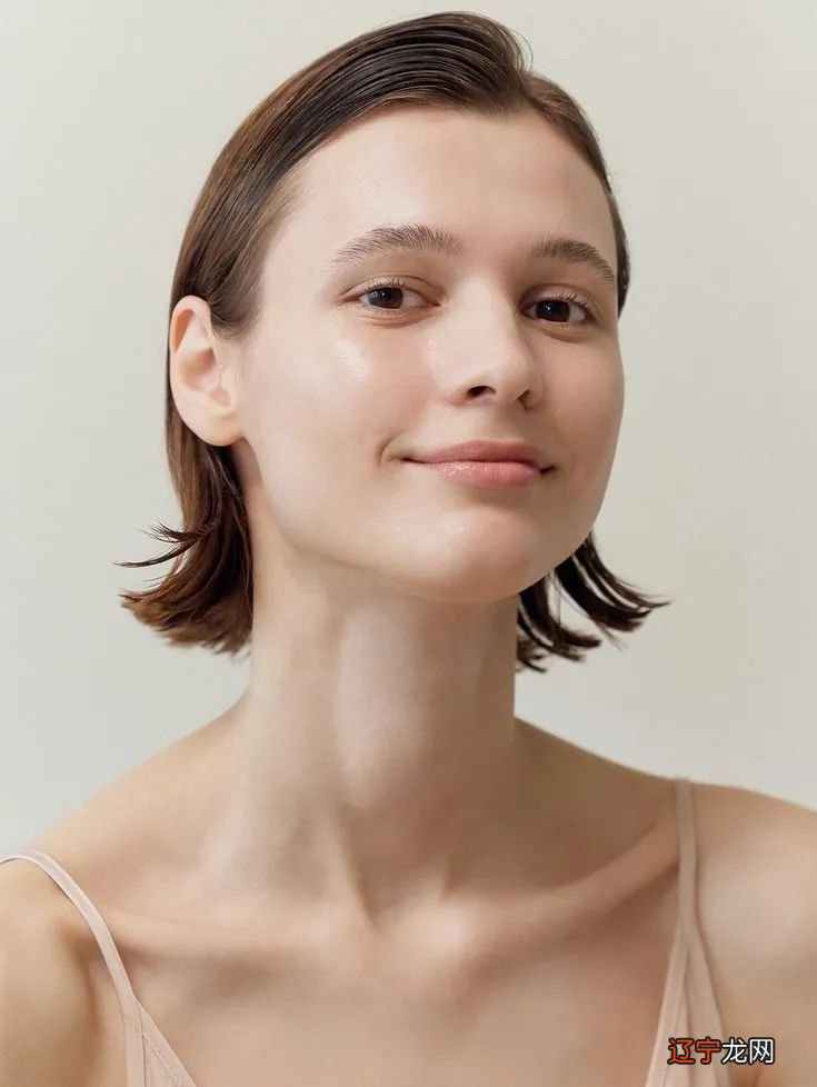 跟着刘亦菲去有风的地方,别忘了这份旅行保养攻略