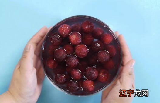 十斤白酒泡多少杨梅