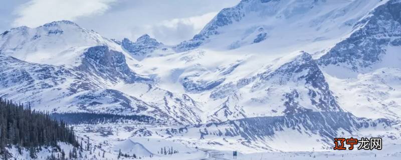 红军过雪山是哪座山