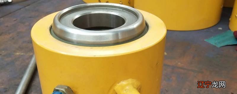 新车东风580配的有千斤顶吗