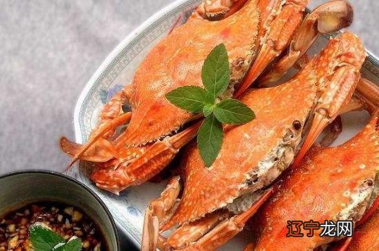 柿子可以和螃蟹一起吃吗