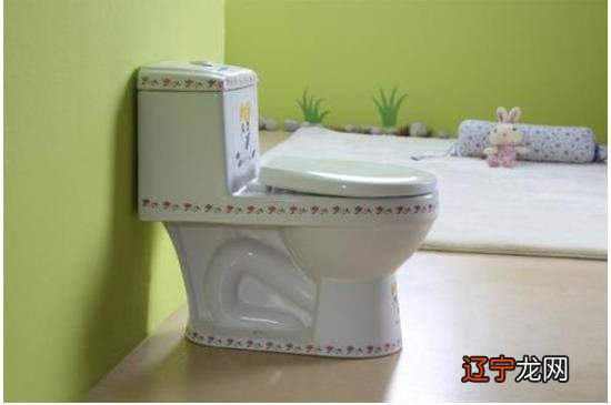 马桶里倒醋能软化大便吗